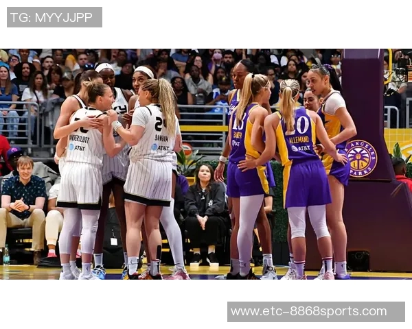 芝加哥天空女篮对阵亚特兰大梦队的精彩对决分析与赛前展望 芝加哥天空女篮对阵亚特兰大梦队的精彩对决分析与赛前展望